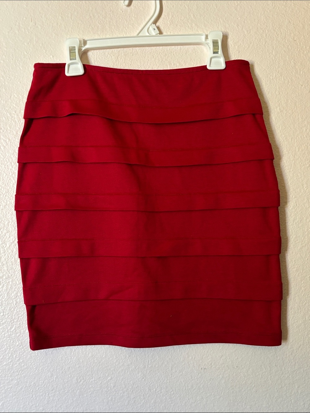 Timing Vibrant Tiered Bandage Bodycon Layered Mini Skirt Size S